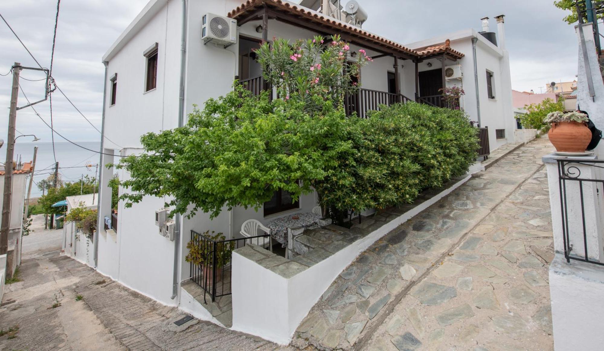 Lilian Beachfront Apartments Neo Klima Exterior foto